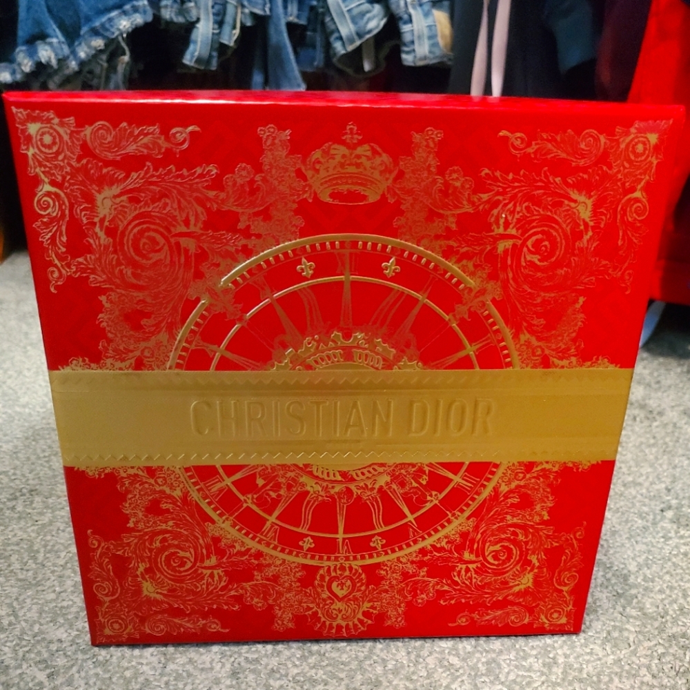Christian Dior Lunar NY Box